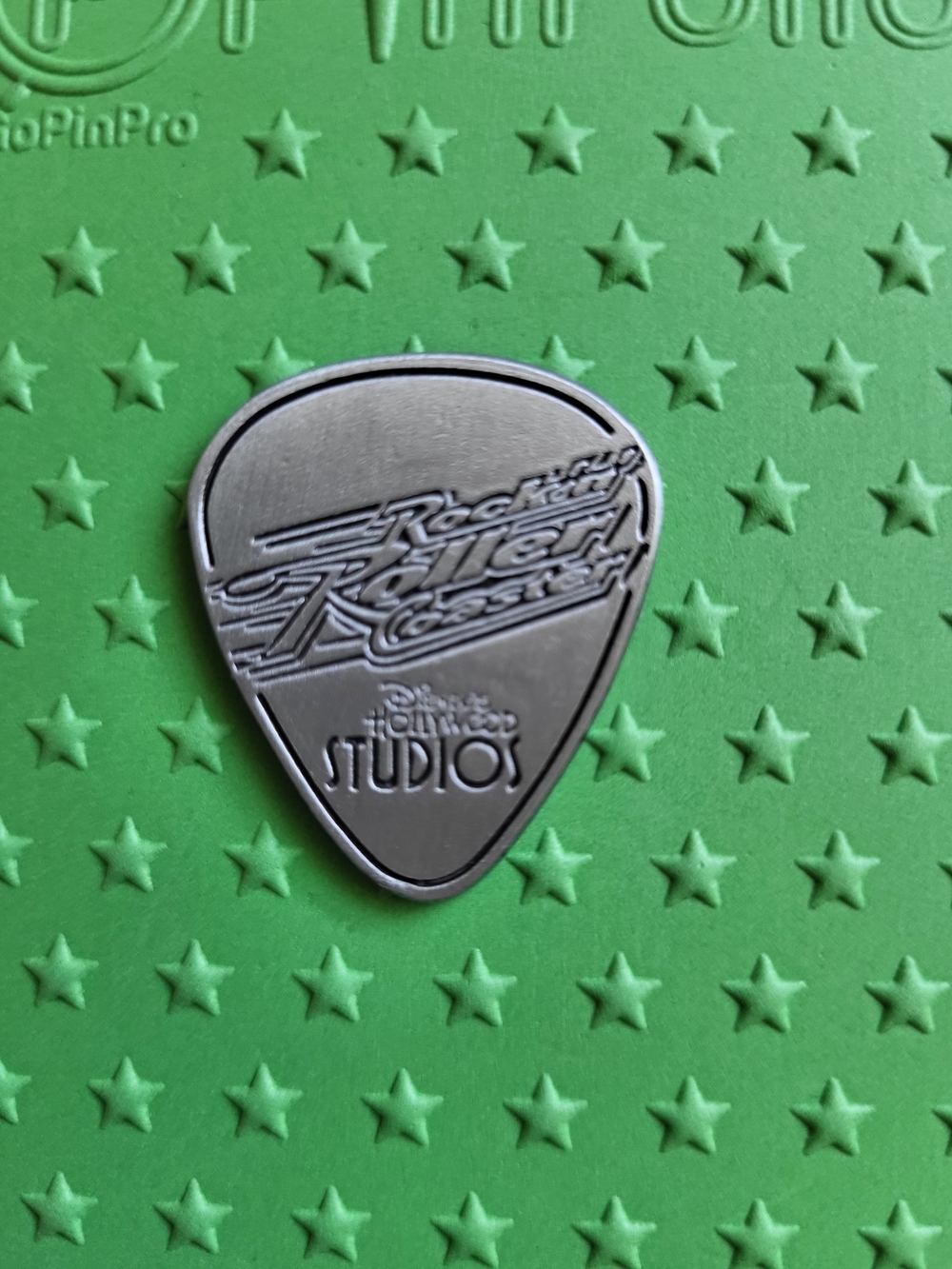 VINTAGE Walt Disney World Aerosmith 2012 Rock 'n' Roller Coaster Exclusive Pin - Picture 3 of 3